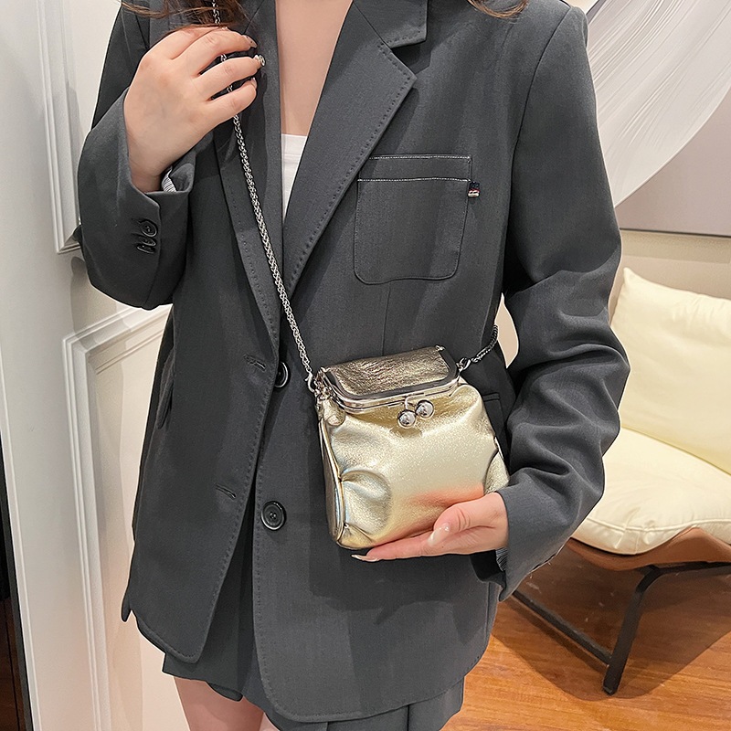 hot product tas wanita perak 2025 panas baru tas selempang rantai seratus tas mini kecil super