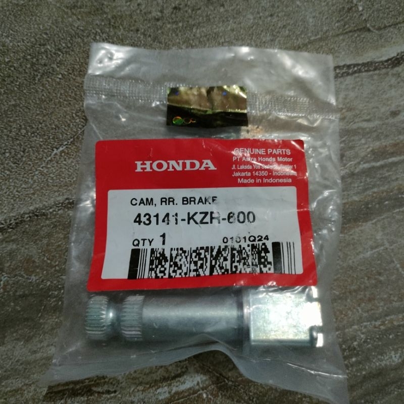 AHM 43141-KZR-600 Cam Rr Brake As Paha Rem Vario 125,Vario 150
