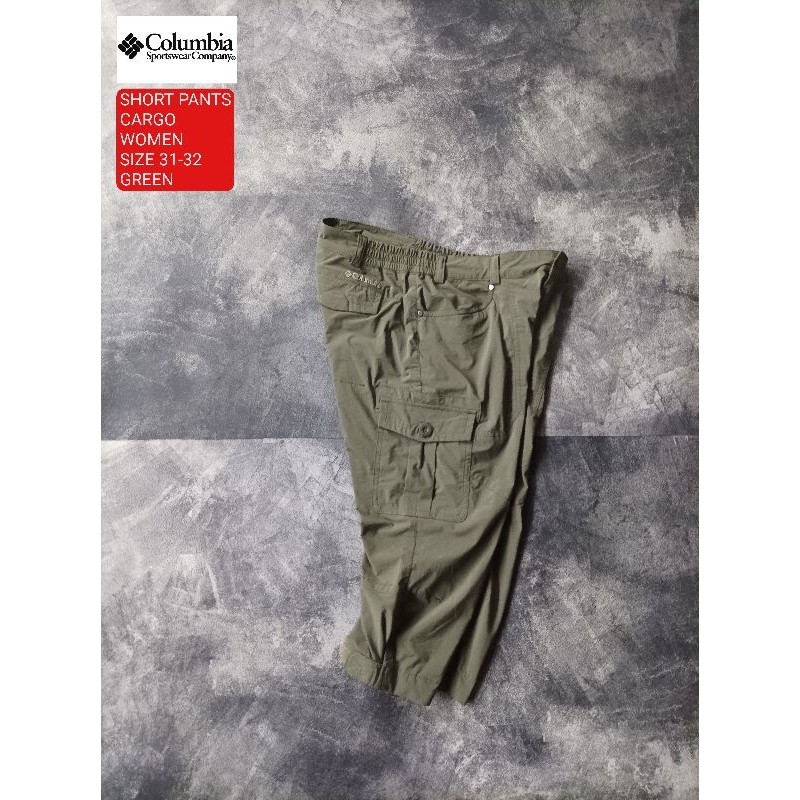 Columbia Short Pants Cargo Wanita Hijau