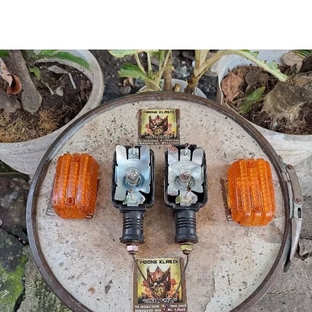 lampu sein yamaha rx king rxz rxs congo yt115 ORIGINAL sein rxz sein yamaha rxs congo yt115 rx king