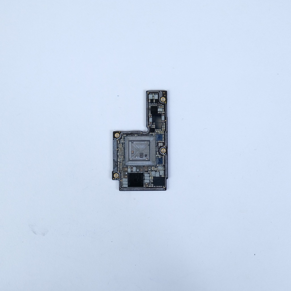 Mesin CNC Board iPhone Xs