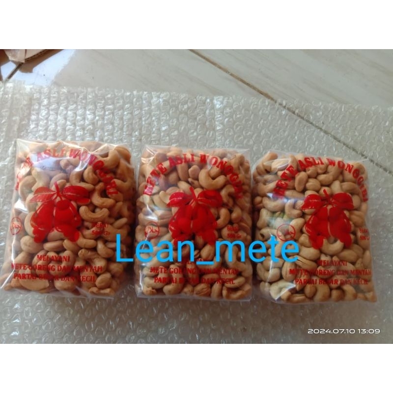 

PROMO kacang mede mete Asli Wonogiri mateng rasa Bawang 500 gram