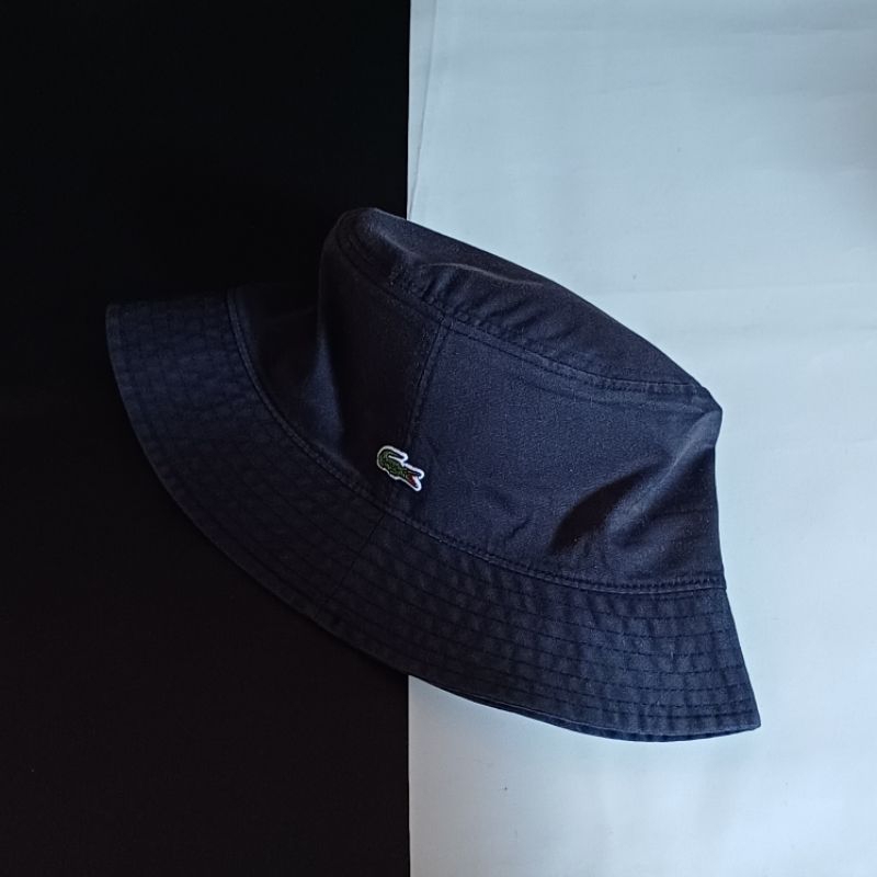 topi bucket lacoste second