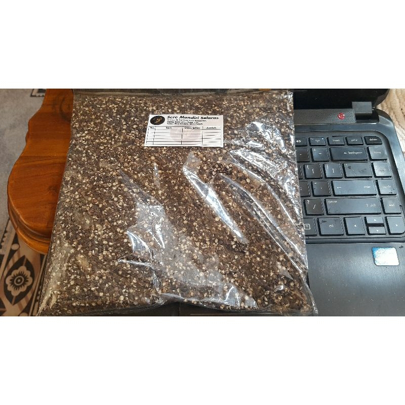 

Lada hitam pecah krek, lada hitam giling kasar, Black pepper Chrused,