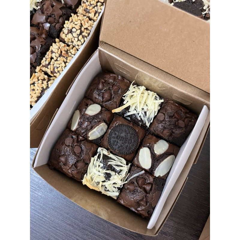 

FUDGY BROWNIES MINI