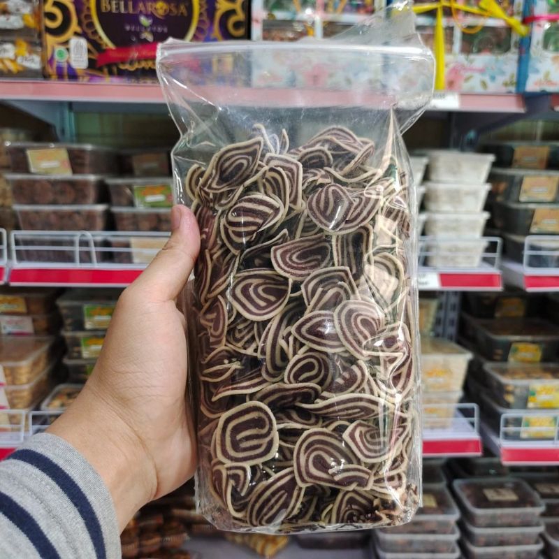 

Snack Kuping Gajah | DeCeCe Shop
