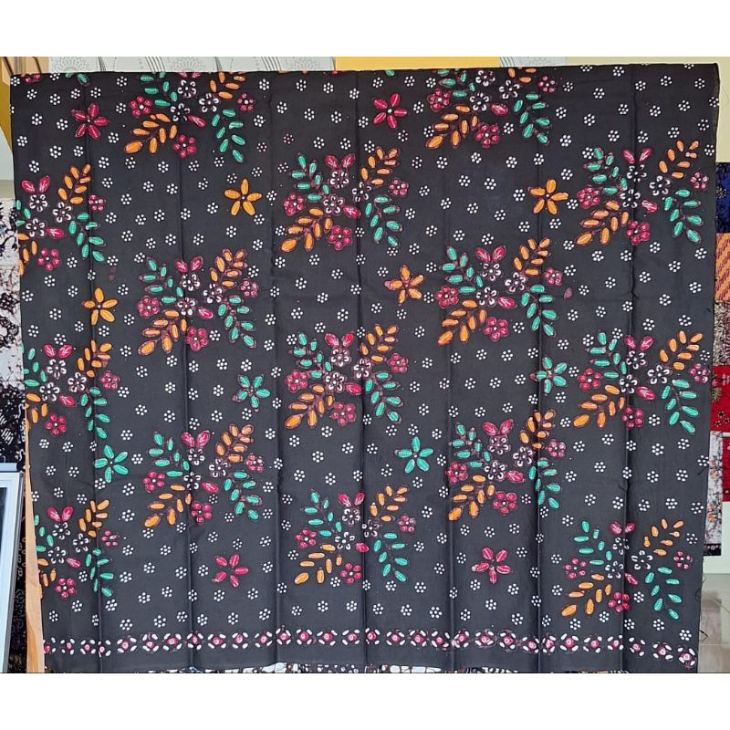 Kain Batik Tulis Bakaran Khas Pati