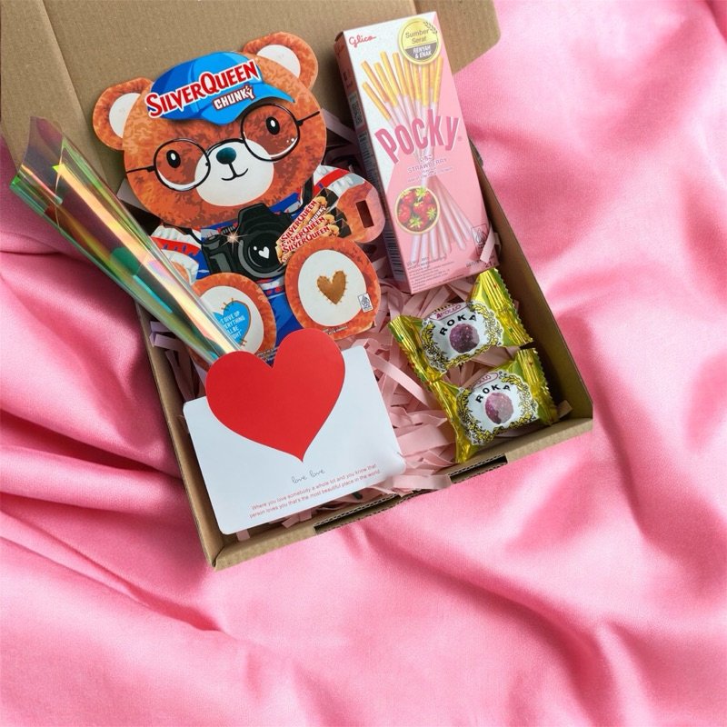 

HAMPERS SILVERQUEEN TERBARU BEAR BERUANG VALENTINE HADIAH PACAR CEWEK COWOK GIFT BOX