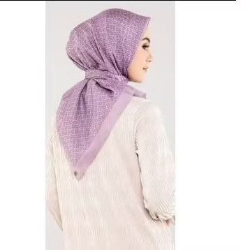 new Buttonscarves tapis square - wisteria