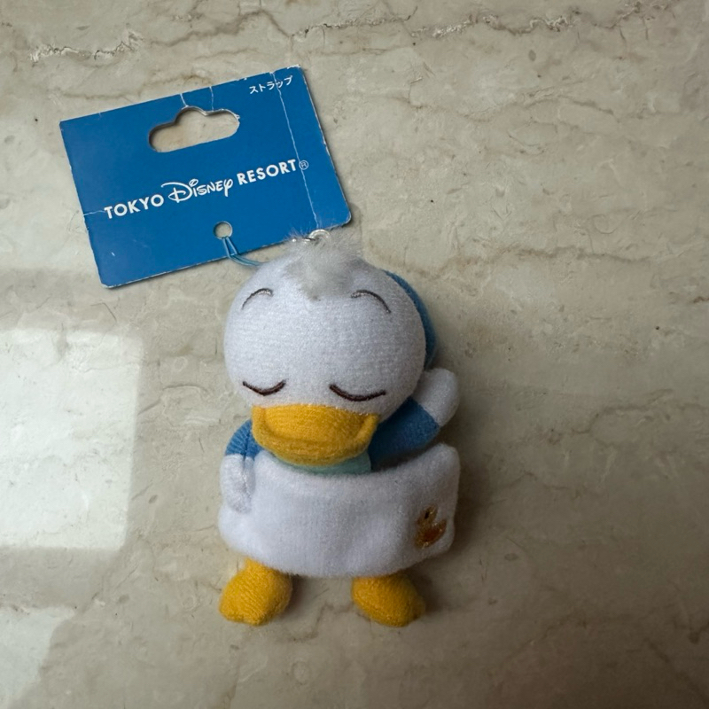 Tokyo disney resort Donald Duck keychain