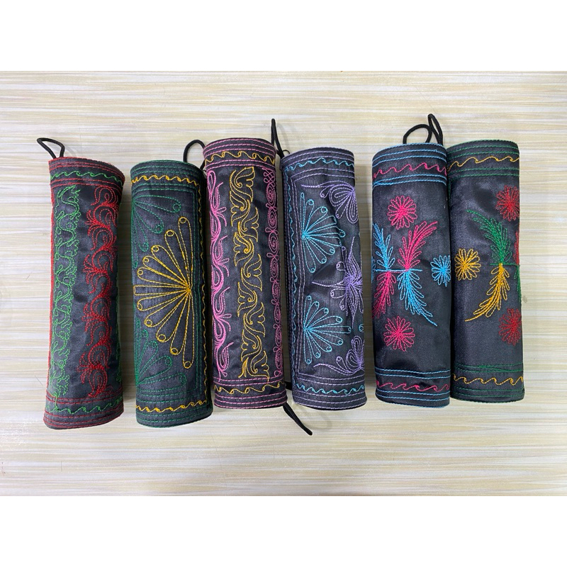 

Dompet Pensil Motif Aceh