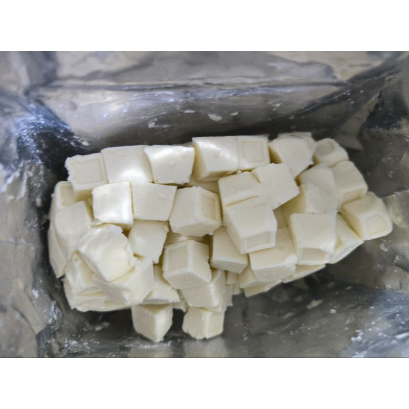 

Schoko white couverture coklat putih cube 100gr