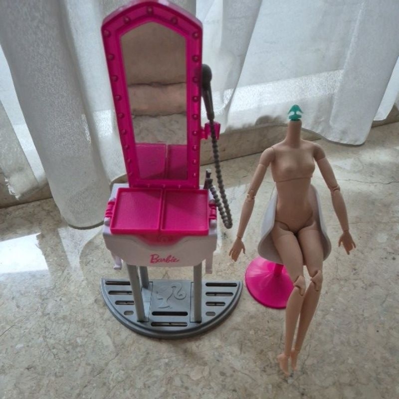 Furniture Barbie Mattel salon preloved
