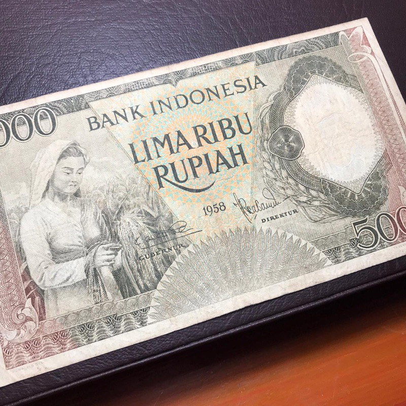Uang Kuno Indonesia Asli Seri Pekerja 5000 Rupiah Tahun 1958 No. Seri XQW06439