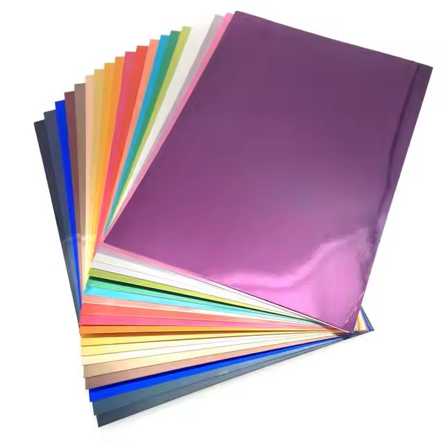 

Kertas Kado Glossy METALIK