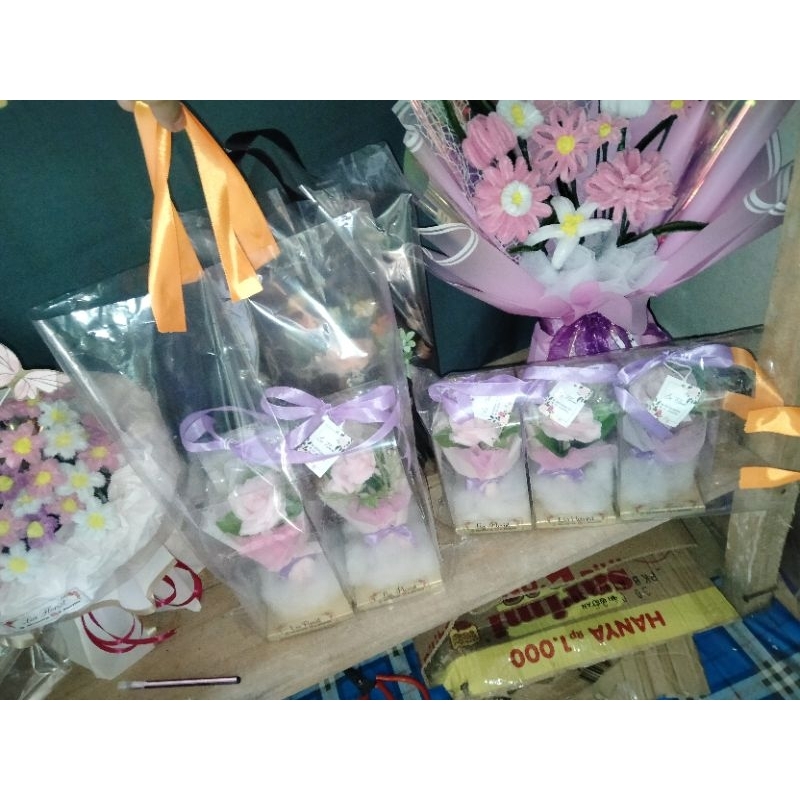 plastik transparan untuk buket hampers gift