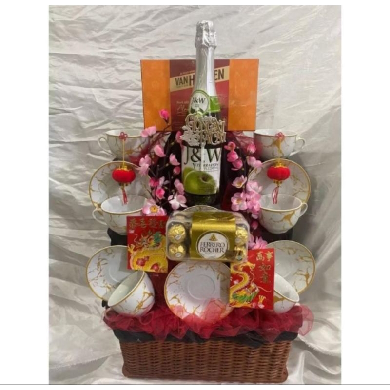 

Parcel Coklat Premium Mix Teaset / Lebaran 2025