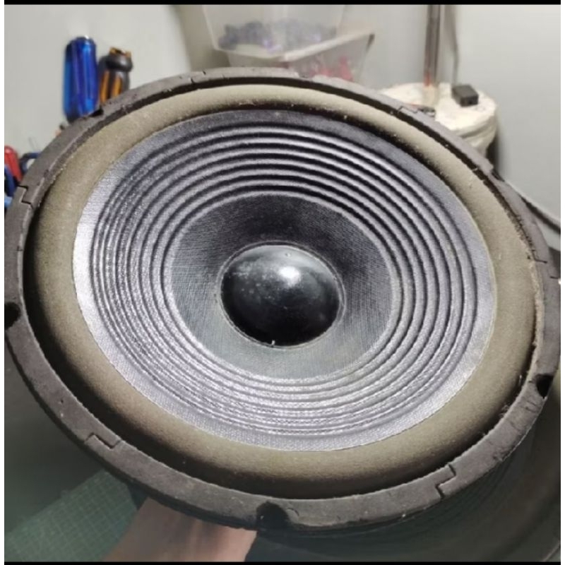 Speaker box bekas rusak