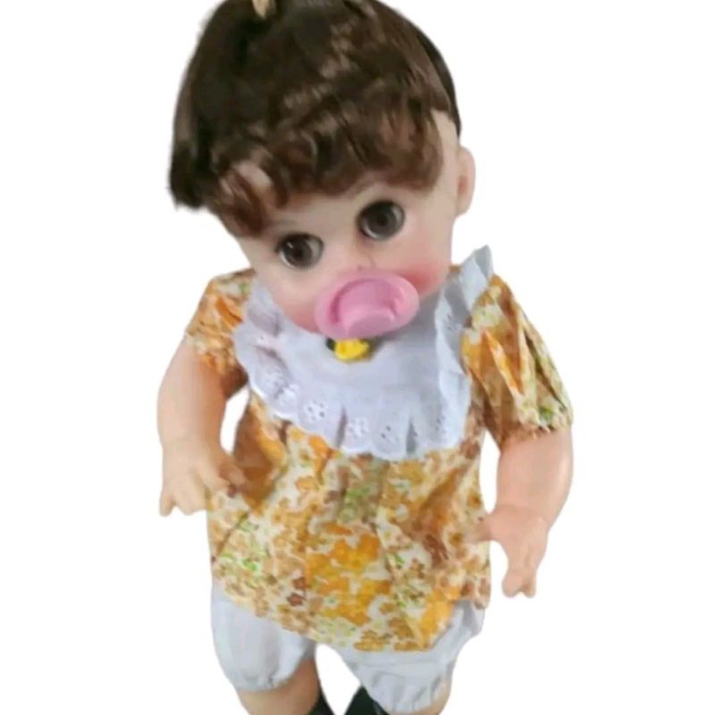 mainan boneka Susan crying laughing.