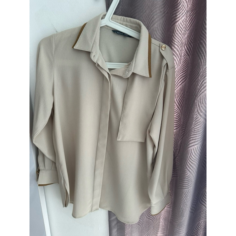 preloved atasan kancing monogram Benang jarum