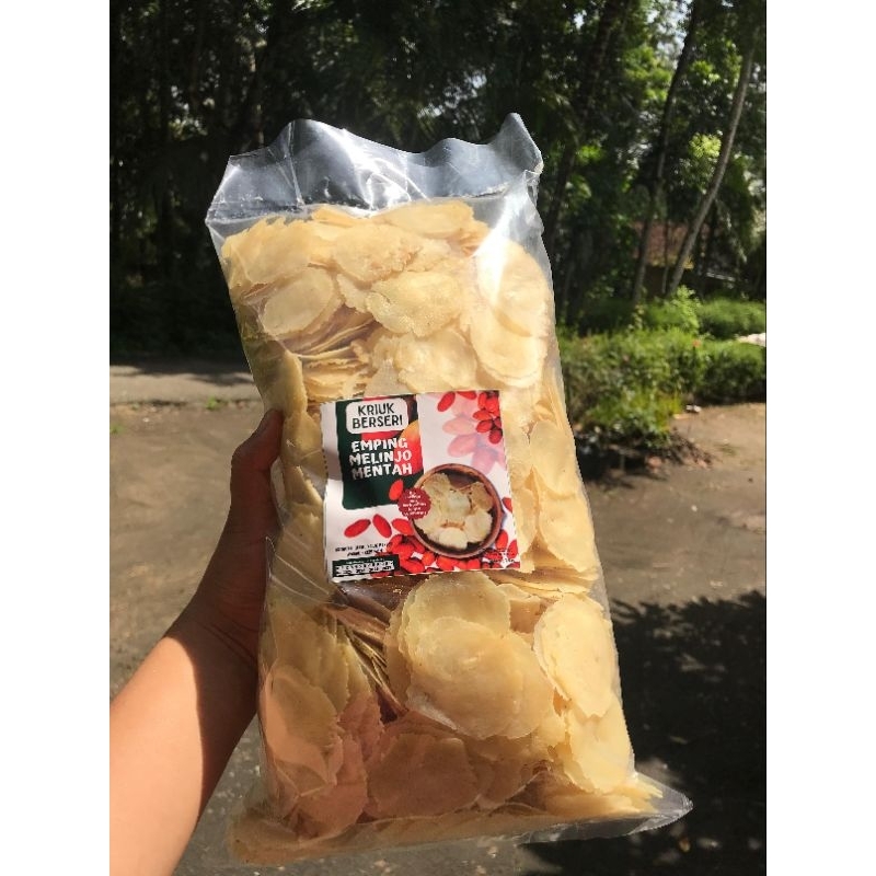 

Emping Melinjo 1 KG Super Tipis Ukr Kecil (1-2 biji) Mentah Kering Dijamin Siap Goreng