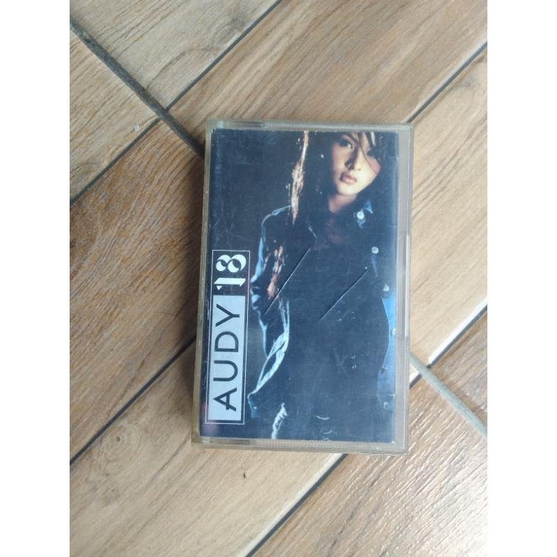 kaset pita AUDY 18