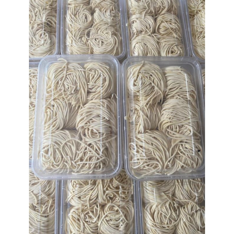 

MIE AYAM TELUR FROZEN FOOD ISI 6 PCS MIE
