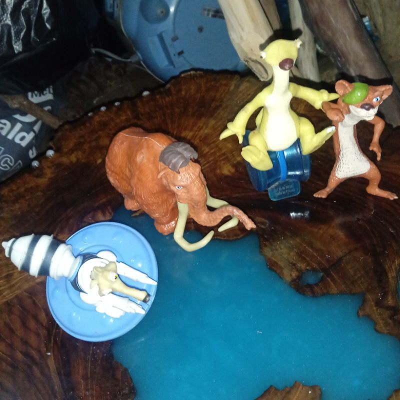 kfc toys chaki meal ice age set