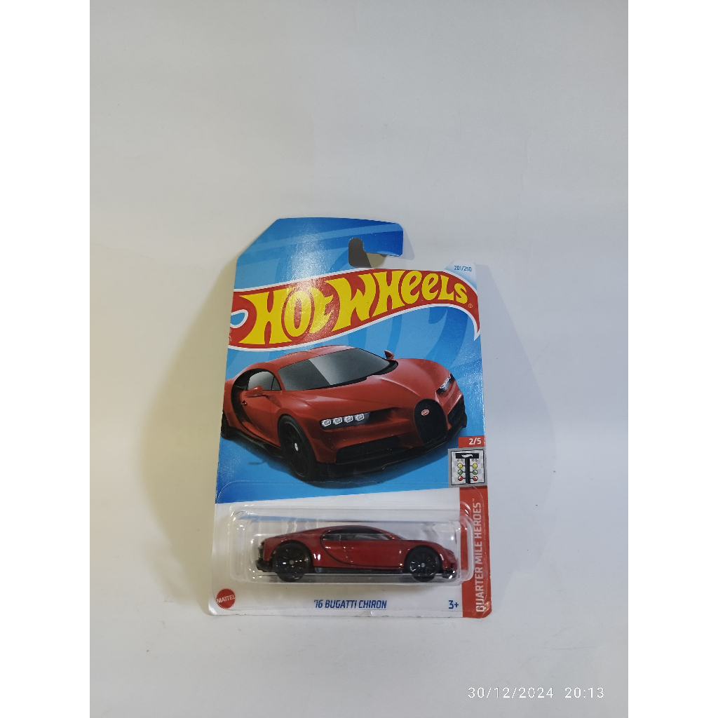 Hot Wheels 16 Bugatti Chiron