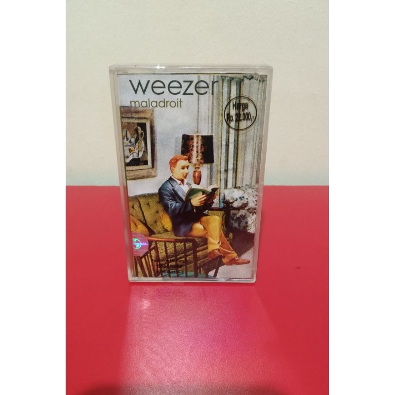 Kaset Pita Original WEEZER - Maladroit