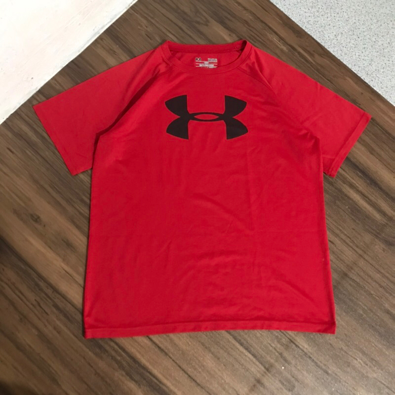 Under Armour Kaos Olaraga Merah preloved
