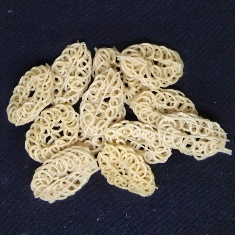 

Termurah! krupuk uyel lonjong putih 250g atau krupuk bandung mentah