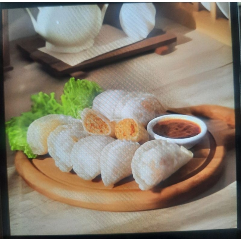 

Cireng ayam suwir pedas