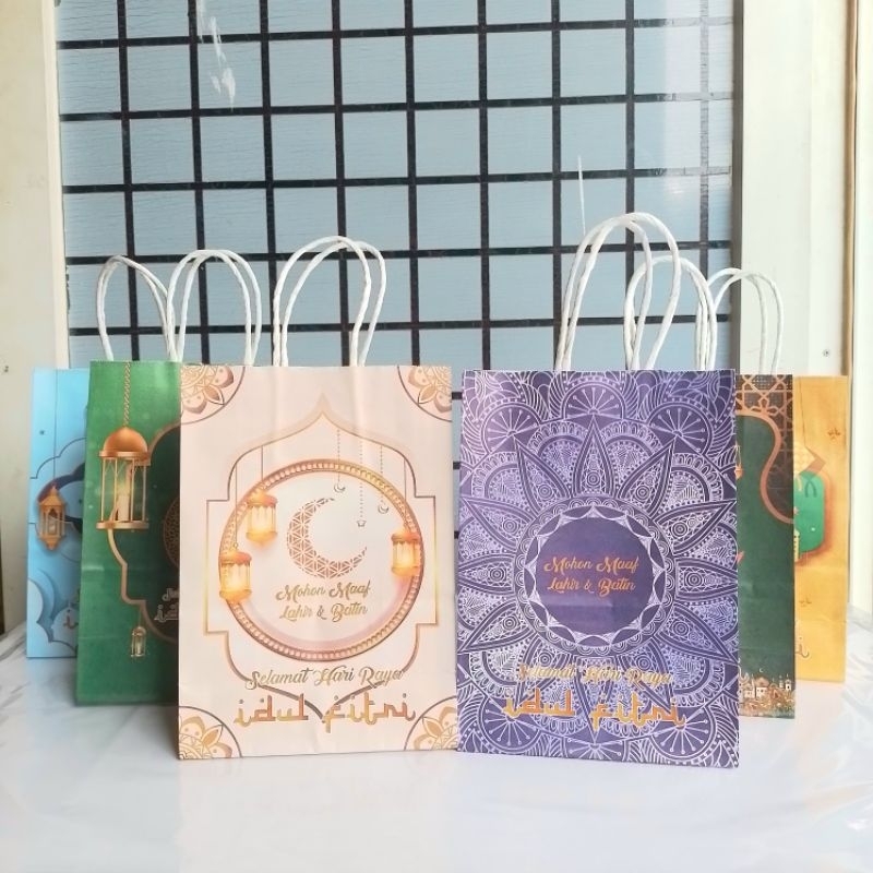 

Paper Bag VIS-1 Motif Hari Raya Kecil ( Pak ) [ Original ]
