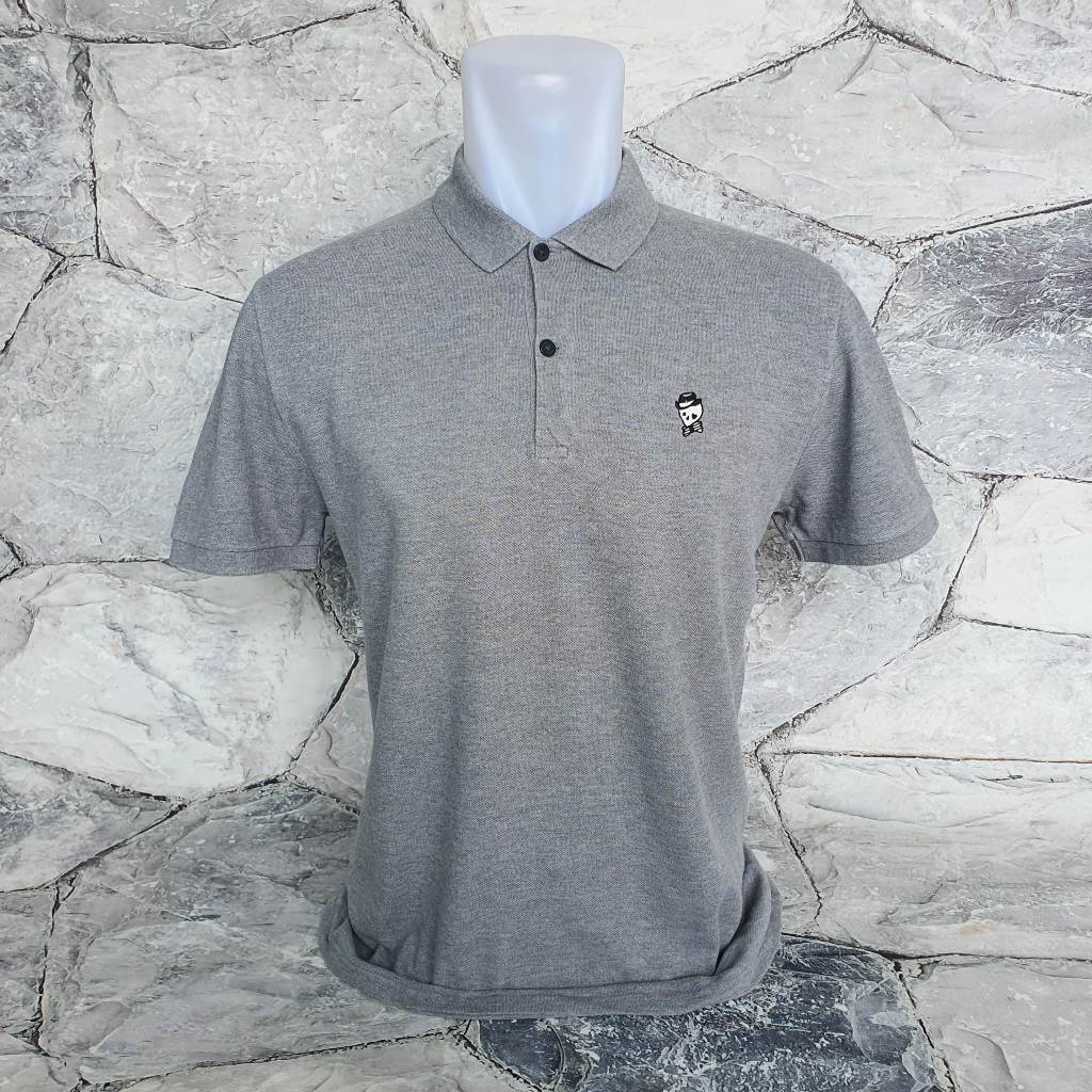 Baju Kaos Polo G by GUESS - Size S sd M / LD 50 cm - Original - Second