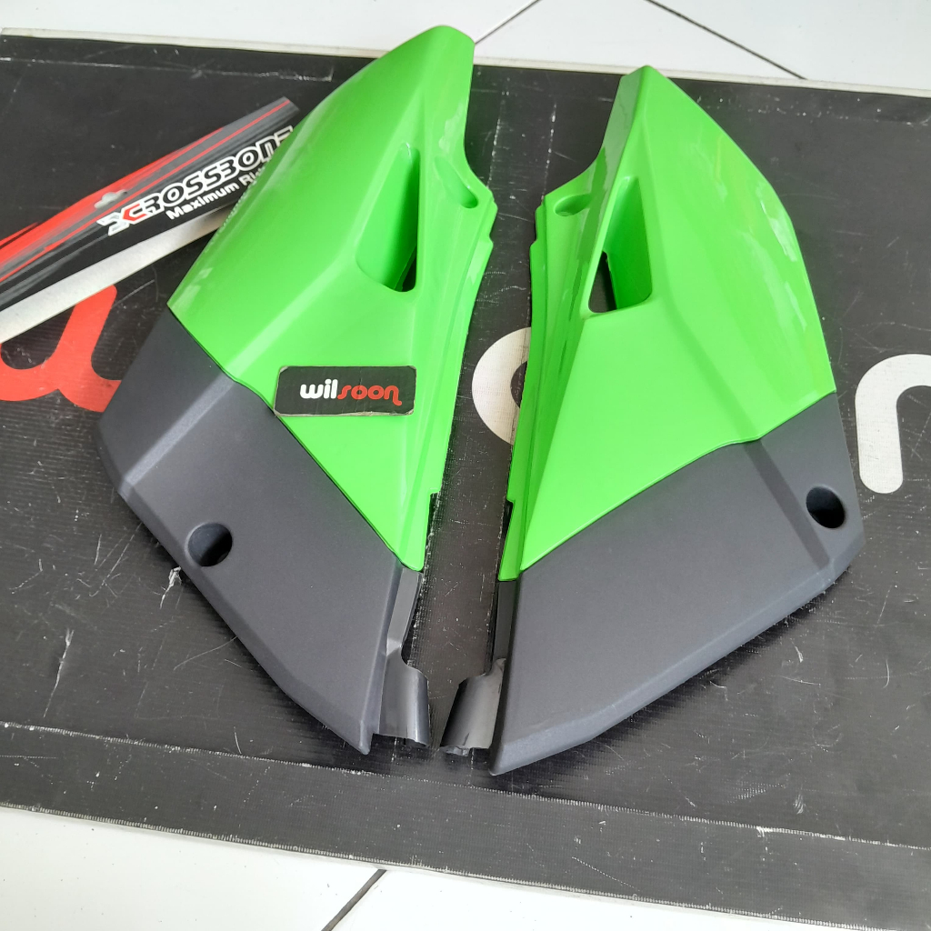 Side Panel Cover Body / Sayap Jok Yamaha YZ 85 2016 Hijau Xrossbone