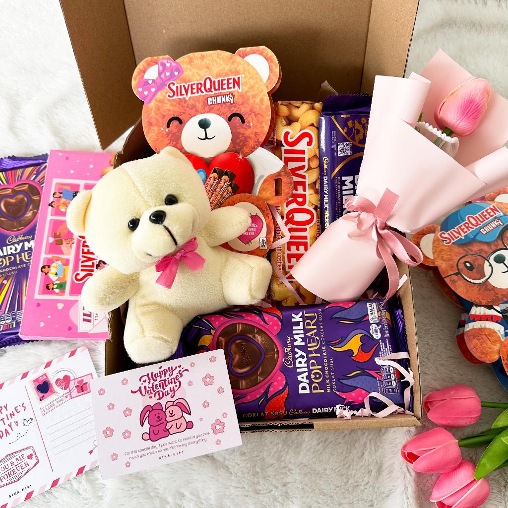

HAMPERS VALENTINE/ KADO VALENTINE/ HADIAH VALENTINE/ HAMPERS COKELAT VALENTINE