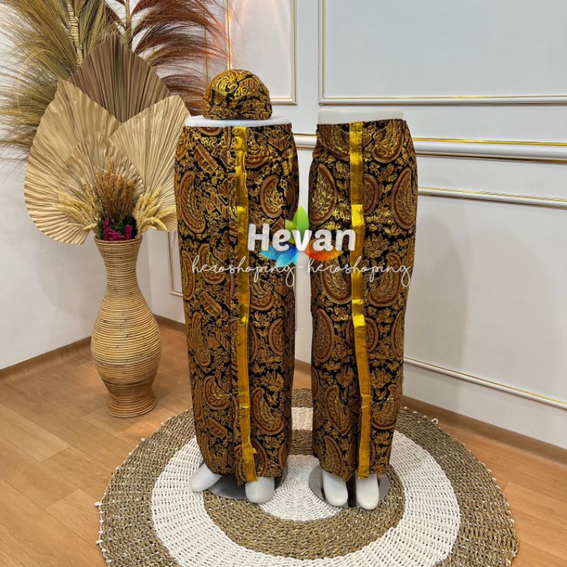 (2Jarik + 1Blangkon) Jarik Pengantin Prada/Prodo - Instan Wiru / Jarik Cewek + Jarik Cowok Panjang +