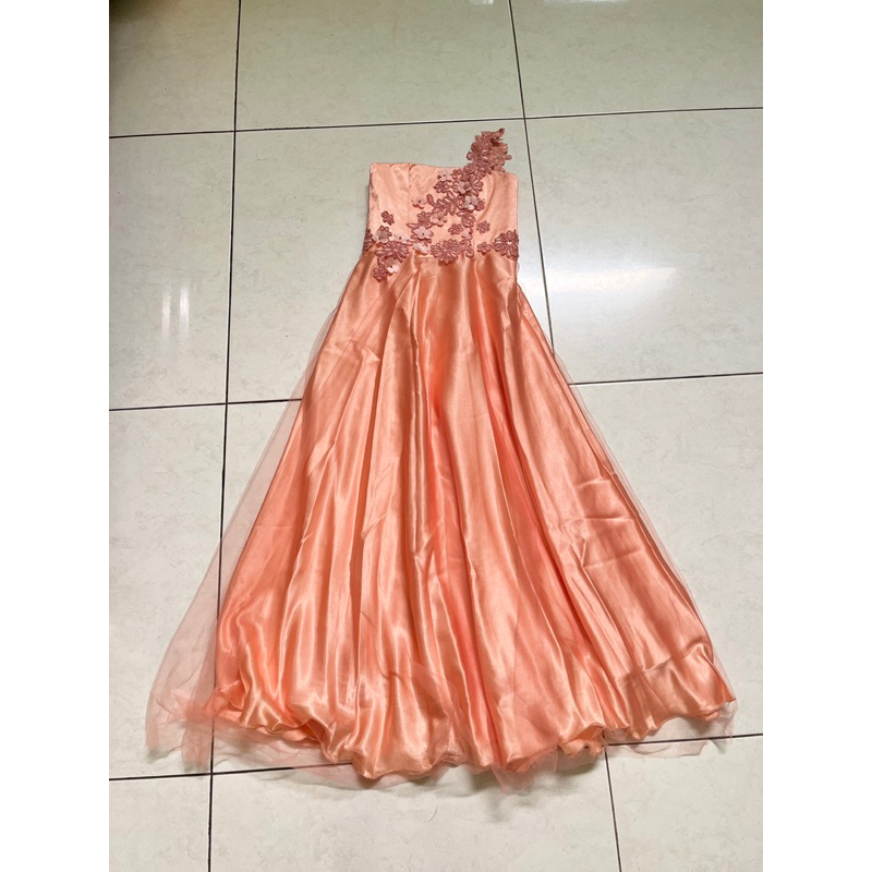PRELOVED GAUN DRESS PESTA ANAK PEREMPUAN PEACH SALEM