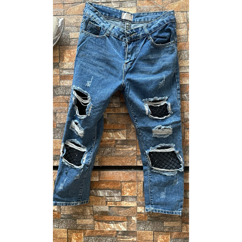 Celana Jeans Sobek Wanita Longgar