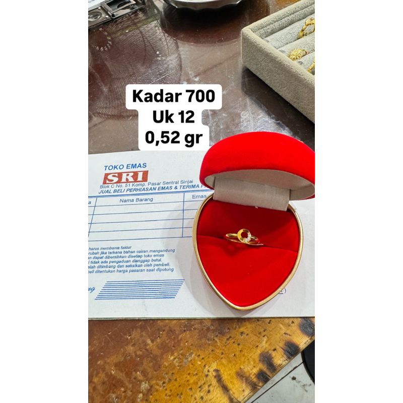 emas kadar 700 % asli