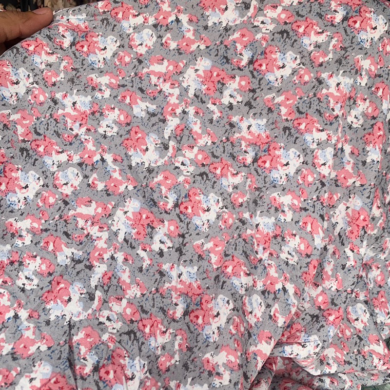 kain crepe motif - kain zara crepe motif bunga - kain crepe motif bunga