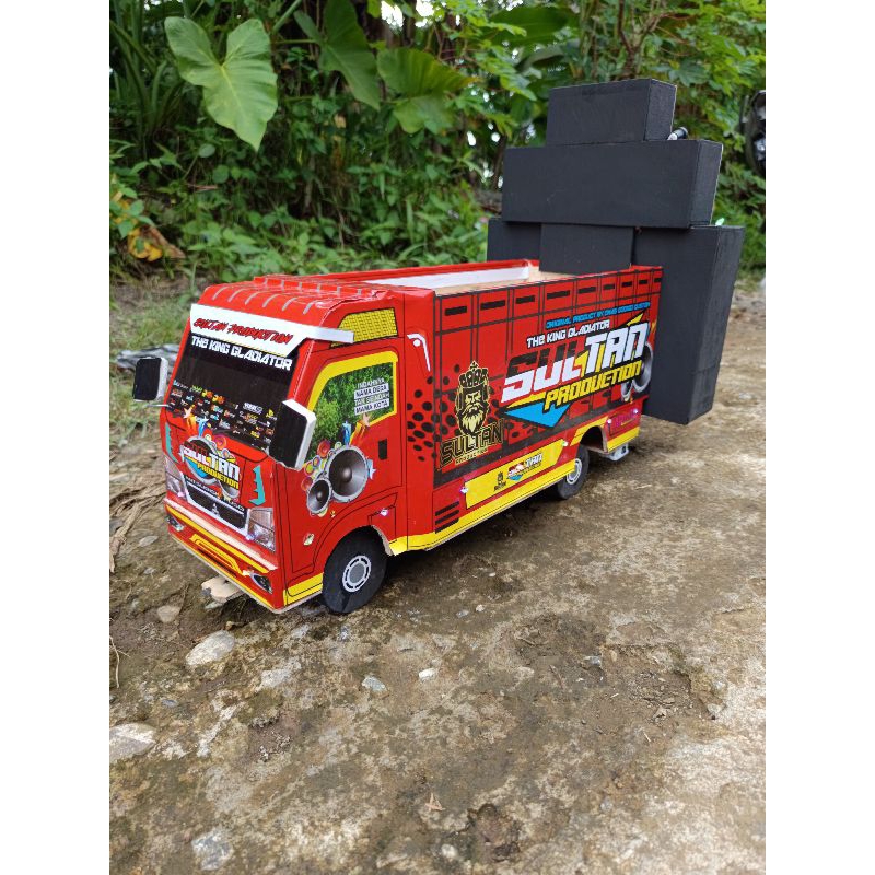 Miniatur truk horeg/sound system murah
