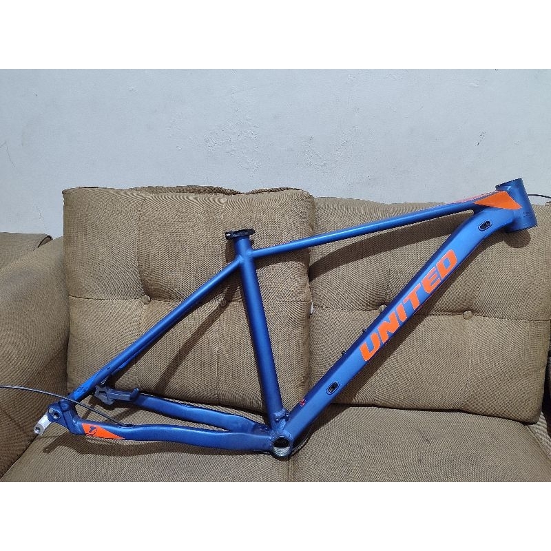Frane United Clovis 7.0 size M 27,5 secondhand mulus