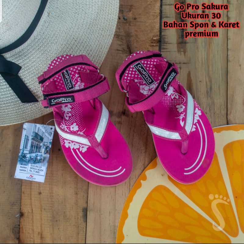 SANDAL GUNUNG ANAK PEREMPUAN Gopro