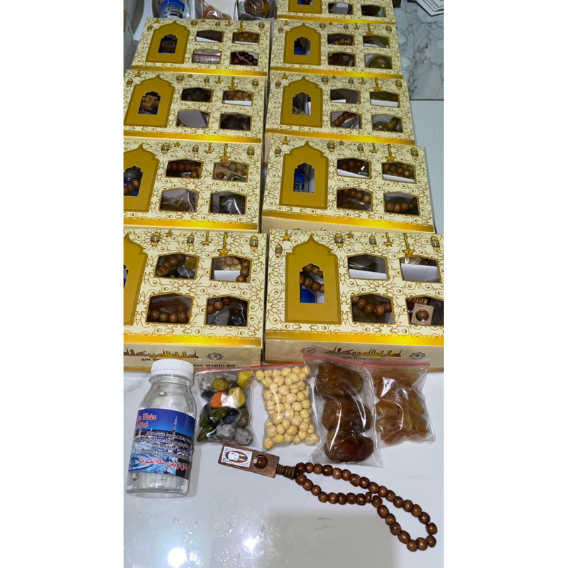 

Paket Oleh Oleh Haji dan Umroh Hisyam Kurma