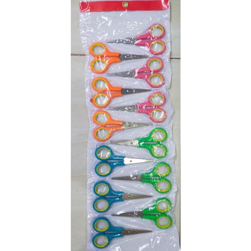 

Gunting Kecil 1 renteng isi 12 pcs Stansellis 2 warna