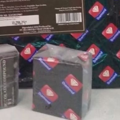 

Diamond dark coklat compound 250gr rpack