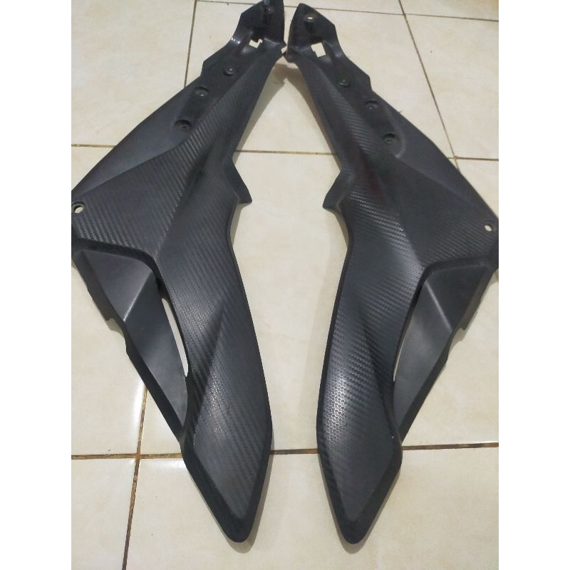 cover tutup Aki Honda CB 150R Old K15 original copotan sepasang