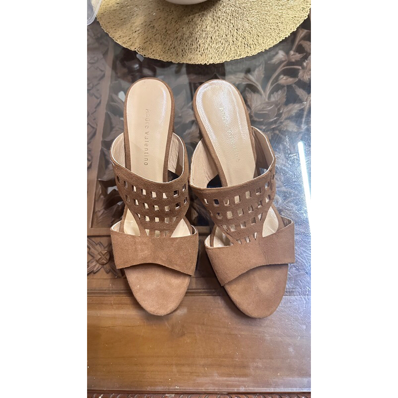 (NEW) ORIGINAL Andre Valentino  Sandals Shoes Heels
